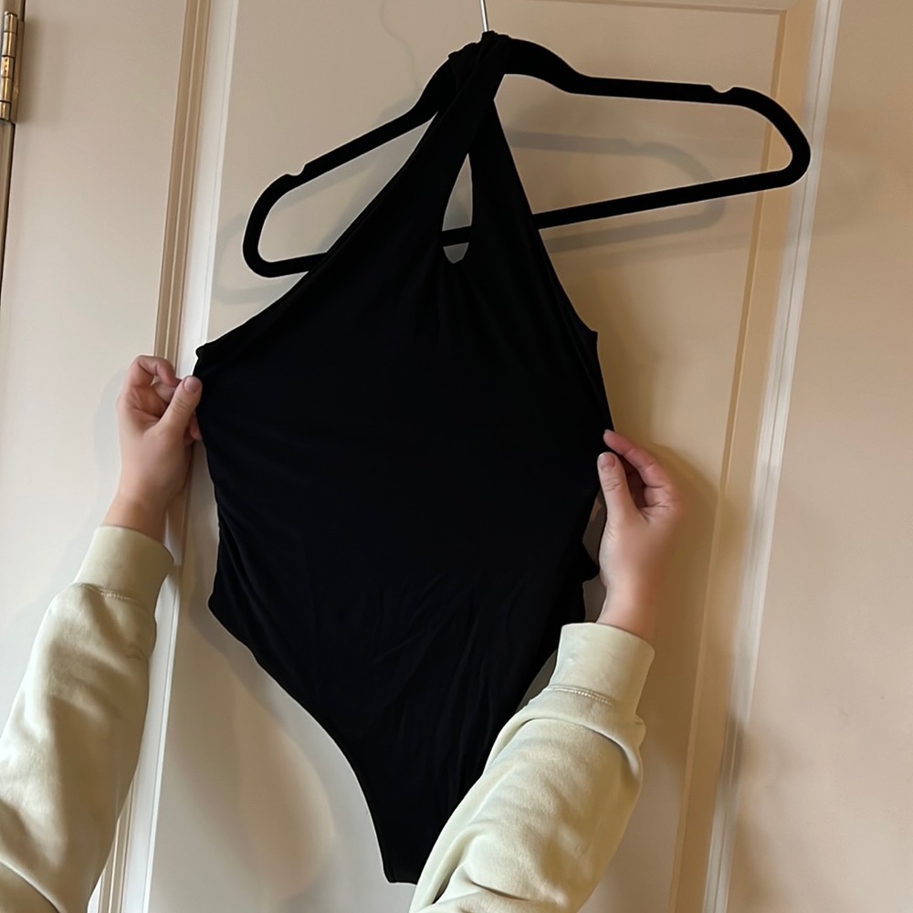 Black keyhole bodysuit